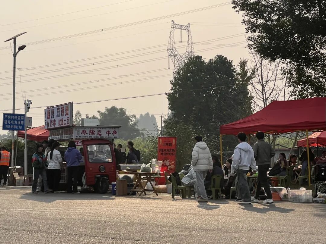 主要我的格局打得太大了!眉山“甘蔗哥”回应10万人“偷甘蔗”→插图1 主要我的格局打得太大了!眉山“甘蔗哥”回应10万人“偷甘蔗”→插图1