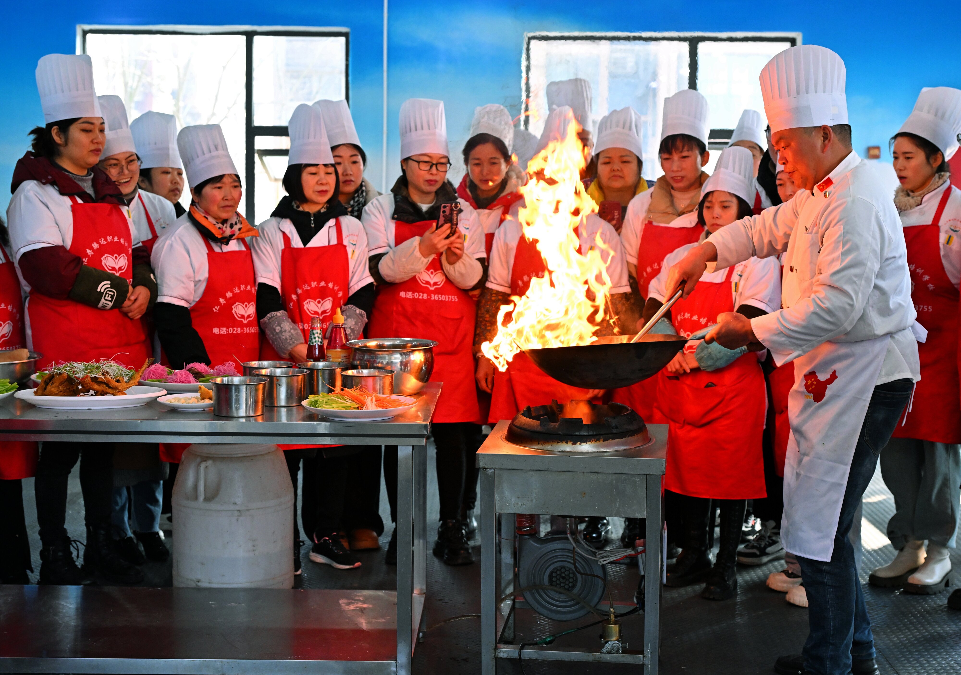 眉山仁寿:“订单、定向、上门”,创新技能培训模式助力就业插图1 眉山仁寿:“订单、定向、上门”,创新技能培训模式助力就业插图1