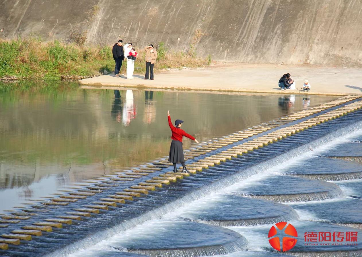 1767160181098_1767160180880059413.jpg 微信图片_20251231132702.jpg