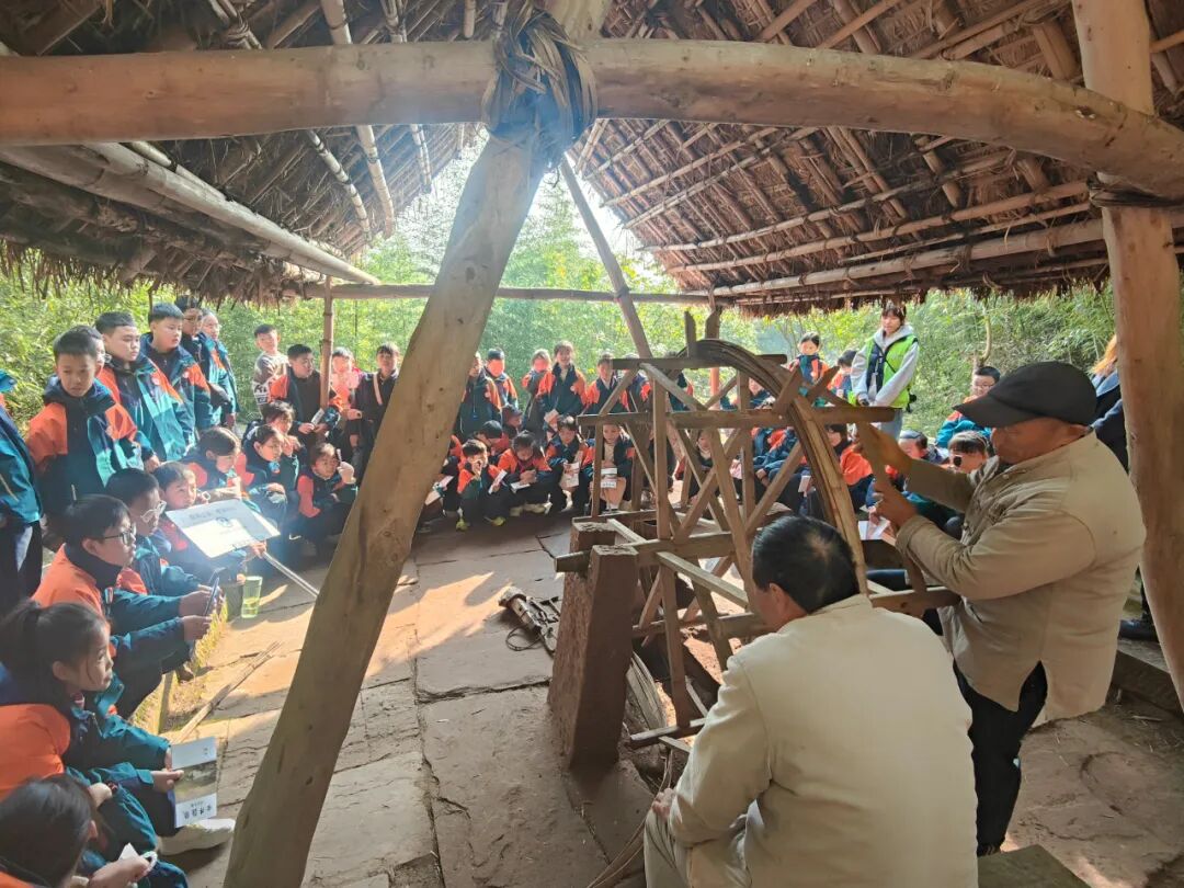 央媒看四川丨“世界石油钻井之父”在遂宁?这座陈列馆藏着比西方早700年的黑科技(图5)